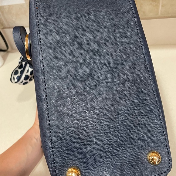 EUC Michael Kors Navy Saffino Leather Jet Set Scarf Handbag Tote - Picture 5 of 5